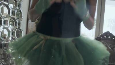 Kelly Madison - Kelly Irish Jiggles With Kelly Madison - upornia.com - Ireland