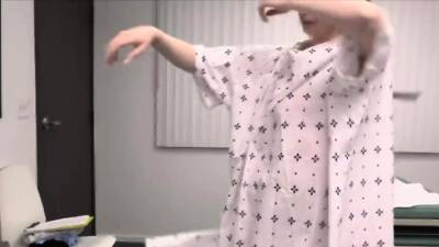 Teen ends up sharing doctors cock with horny nurse - icpvid.com