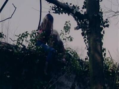 Schoolgirl Hitchhikers (1973) - upornia.com