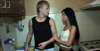 Classy hottie Misha does a perfect blowjob - icpvid.com