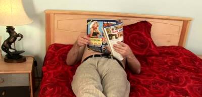 Chap is seducing wicked darling with his hard male dick - icpvid.com - Russia