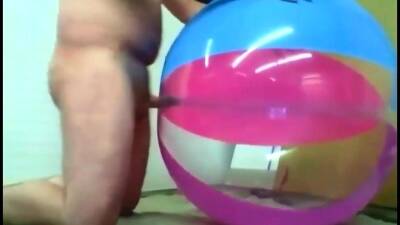 Big inflatable beach ball fuck cum inside - drtuber.com