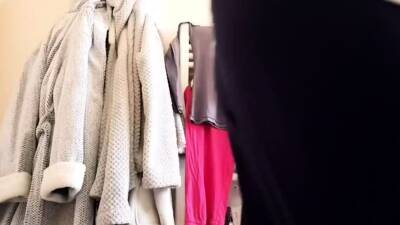 my mom takes good care of her pubic hair - nvdvid.com