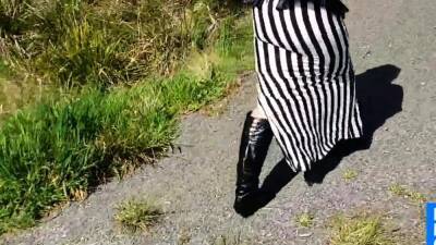 Cum on Boots in Public Park - nvdvid.com