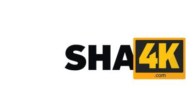 SHAME4K. Guy catches stepmom cheating and she apologizes - nvdvid.com - Russia