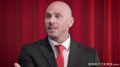 Victoria June - Johnny Sins - Hot Mic - porntry.com