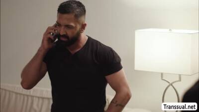 Nicole - TBabe Nicole tries sucking dudes bigcock - fetishpapa.com