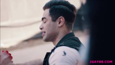 Hunk gays Armond Rizzo and Zario Travezz trade deepthroat bj - fetishpapa.com