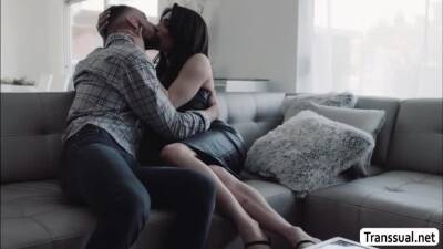 TGirl Ariel loves getting bang by dude - fetishpapa.com