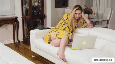 Blonde milf licks her teen stepdaughter - fetishpapa.com