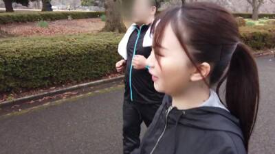 ランニング中でピチピチスパッツの色白巨乳女子大生ハメ撮りエッチ - upornia.com - Japan