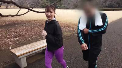 ランニング中でピチピチスパッツの色白巨乳女子大生ハメ撮りエッチ - upornia.com - Japan