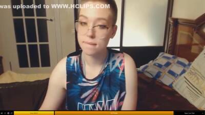 Girl Loves To Suck Dicks - hclips.com