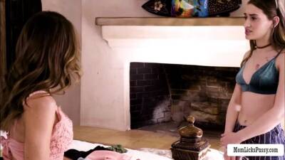 Slutty teen licked by her stepmother - fetishpapa.com