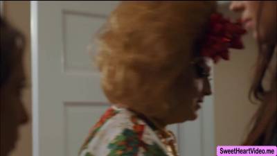 Two Hot Babes help each others orgasm - fetishpapa.com