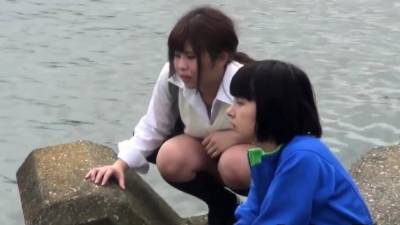 Asians pee in play park - drtvid.com - Japan