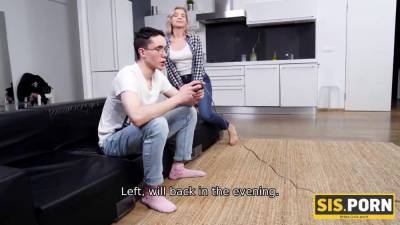 Girl scuttles stepbro plans but receives cock deep down the depths of muff - sexu.com