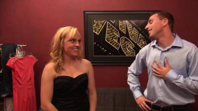 Sexy MILF recorded a perverted couple - drtvid.com