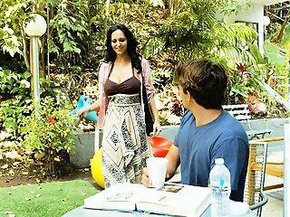 Ava Addams - Bbc Raceplay [MyFriendsHotMom.com, Naughty America] Ava Addams - theyarehuge.com