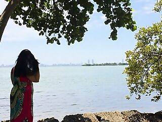 Plumper Porn Kamryn Monroe - Top Heavy Tourist, Cougars - theyarehuge.com