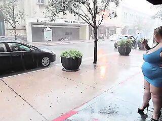 Cougar Full Servicing Mandy - theyarehuge.com