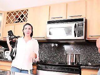 Big Naked Boobs And Enormous Boobs Porn Kimmie Kaboom - Behind The Scenes Video #3513, Big Tits - theyarehuge.com