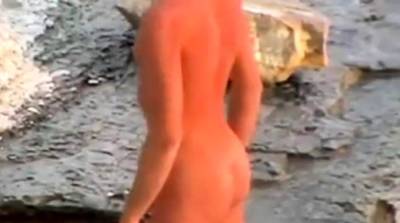 wanker at the beach - drtvid.com