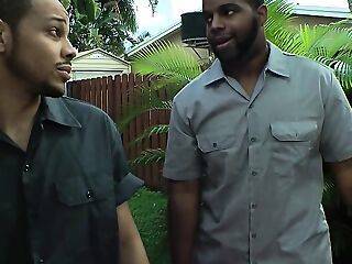 Ginger Milf Mz. Diva's Eager Beaver - theyarehuge.com