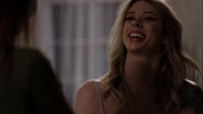 Goth babe fucked by stepbros TS girlfriend - drtvid.com