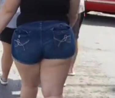 Big bbw ass in booty shorts walking at the car cruise - hclips.com