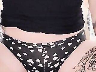 Coeds Porn Tattooed Babe With Huge Natural Tits Rides Cold Gin Bottle, Stuffing - theyarehuge.com