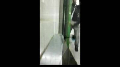 restroom action - drtvid.com