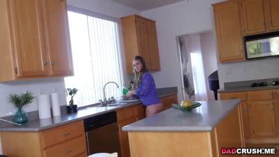 Harley Jade - Harley Jade enjoys banging with horny dad - sexu.com