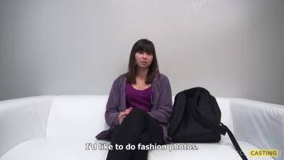 Jana - 4615 - upornia.com