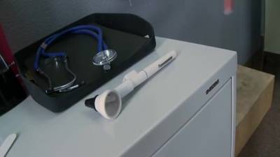 She Is Willing To Help Him Out With His Little Scam - upornia.com