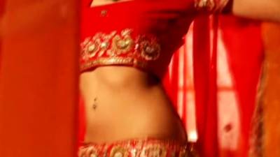 Taking Her Time With Artistic Style - drtvid.com