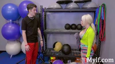 A Massage That Got Out Of Hand - Nikki Delano - sexu.com