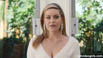 Adorable Busty Model - hotmovs.com