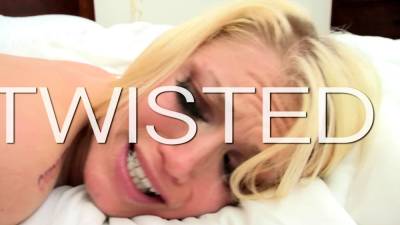 Allie Haze - Allie Haze and Steven St. Croix Hardcore Saliva Fuck Fest - drtvid.com