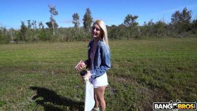 Everglade Adventure Leads To A Hot Blonde - BangBus - hotmovs.com