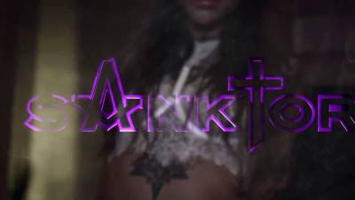 Tattooed teen is teasing - drtvid.com