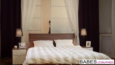 Babes - nikolas and Jessi Gold - lets get unclothed - sexu.com