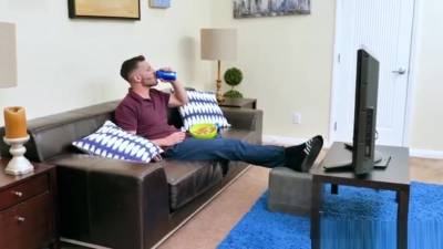 Babysitting A Cutie - hotmovs.com