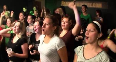 A lot of ladies are sucking dongs - drtvid.com