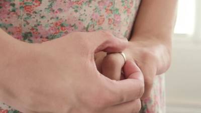 Keely Surrenders To Her Feelings - drtvid.com