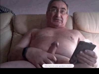 spanish grandpa wanking hard - pornoxo.com - Spain