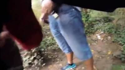 lekkere ontmoeting in het bos - drtvid.com