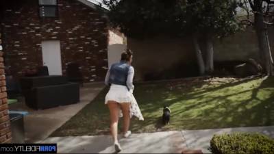 Davina Davis - Divine Davina - upornia.com