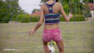 Ana Bell Evans - Fan De Foot With Ana Bell Evans - hotmovs.com