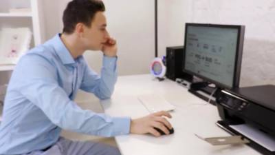 Bitches abroad - Secretary Arouse her Boss Sexual Appetite - drtvid.com